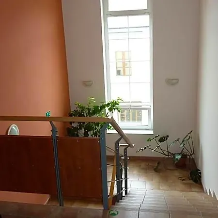 Szálloda Tht *